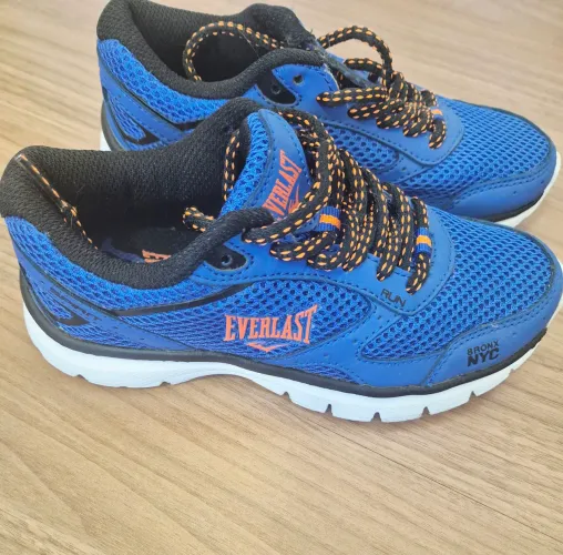 Tênis NOVO Everlast tam 29