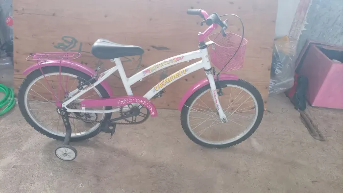 Bicicleta menina 