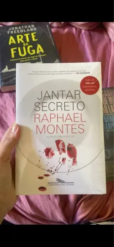 Livro jantar secreto Raphael Montes