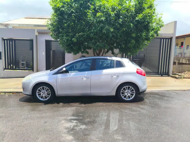 Fiat Bravo Essence 1.8 Flex 16V 5P 2013