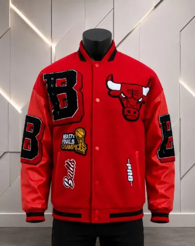 Jaqueta NBA Chicago Bulls tamanho M, importada nova com etiqueta 