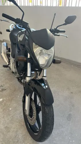 Moto nova em perfeito estado