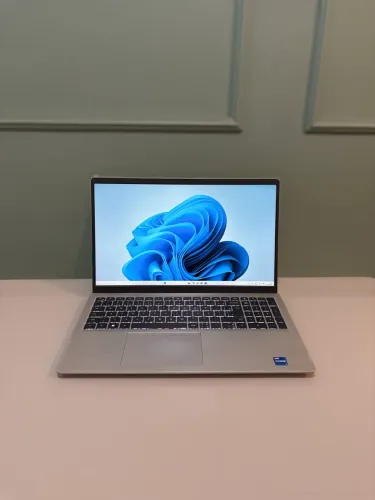 Dell i7 13th - 16gb - Mx550