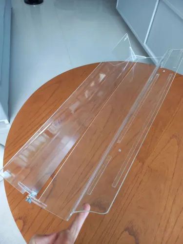 Defletor 70cm em Acrílico para Ar Condicionado