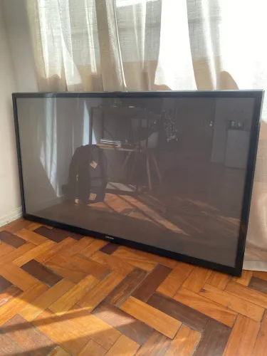 TV 50 Polegadas - RETIRADA DE PEÇAS