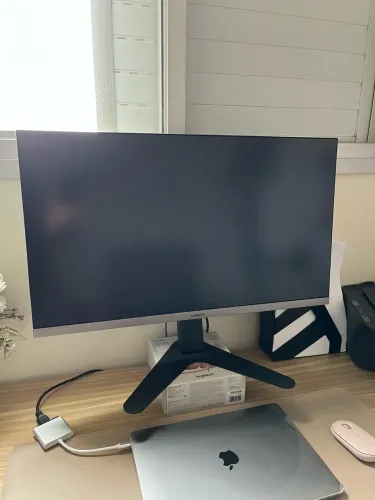 Monitor Samsung 4K UHD UR55 28"