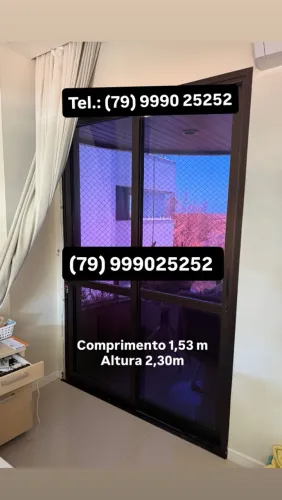 Porta em alumínio e vidro à venda