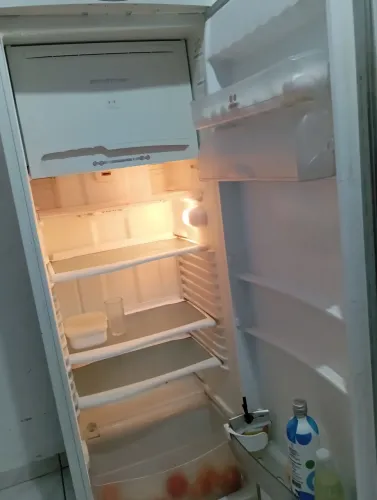 Ela está em ótimo estado, tô querendo vender porque estou indo embora