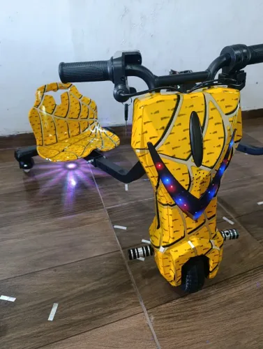 TRICICLO ELÉTRICO INFANTIL