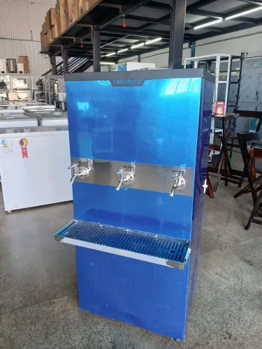 Bebedouro Industrial 100 Litros Venâncio Inox 3 Torneiras Geladas 220V