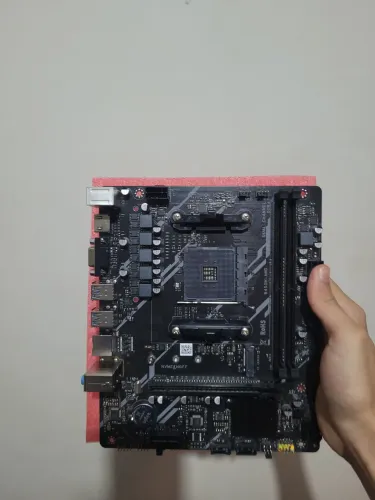 Placa mãe B450M / AM4 + Ryzen 5 1400