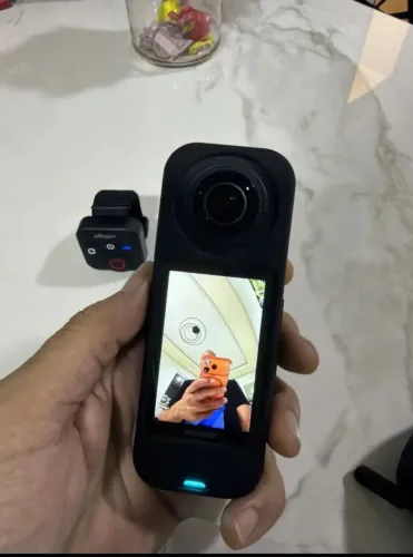Insta360 x5