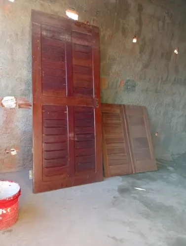 Porta e janela jatobá