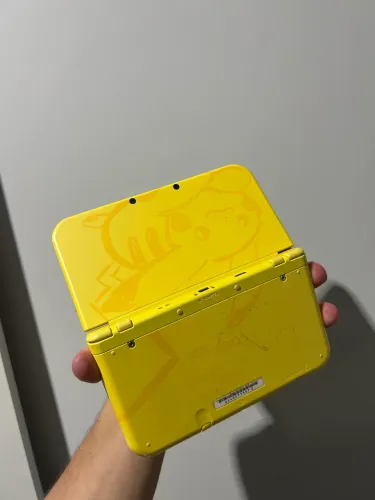 New Nintendo 3DS - Edição Pikachu - Desbloqueado