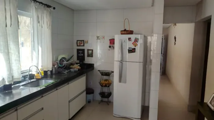 casa três quartos, barracão, jardim olímpico-Aparecida de Goiânia