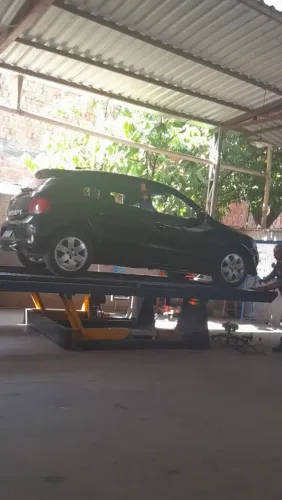 Aceito troca roda 17 com pneus bom