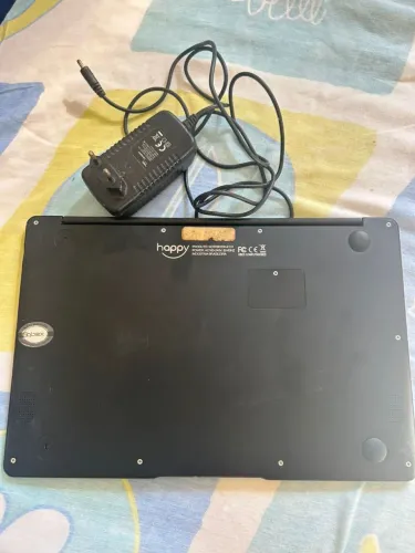Notebook Happy com defeito (não liga) - ideal para peças ou conserto 