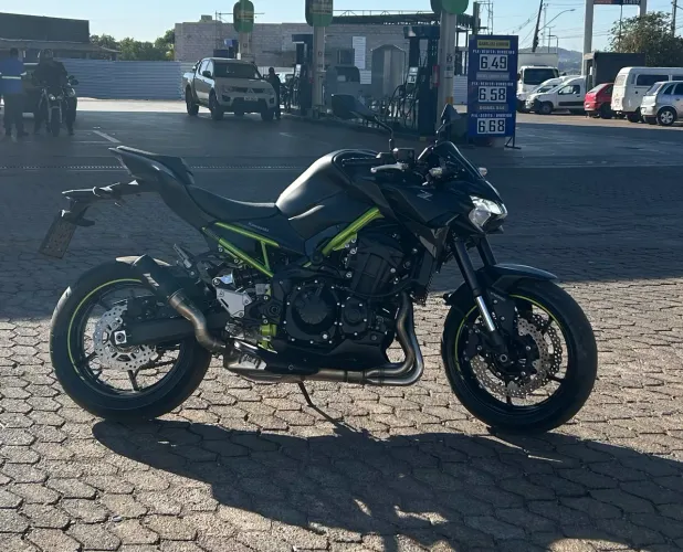 Kawasaki Z 900 ano 2021