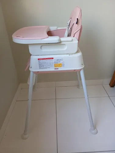 Cadeirinha de alimentação 