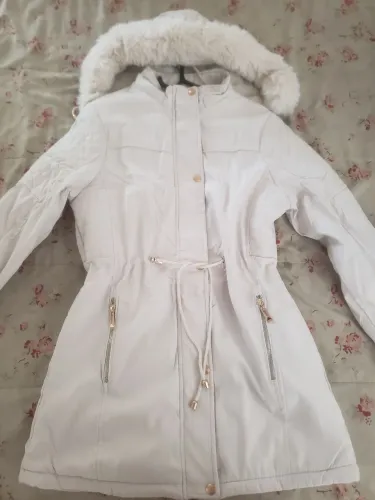 Vendo casaco off white P