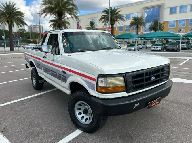 Ford F-1000 XL 4.9i 1997