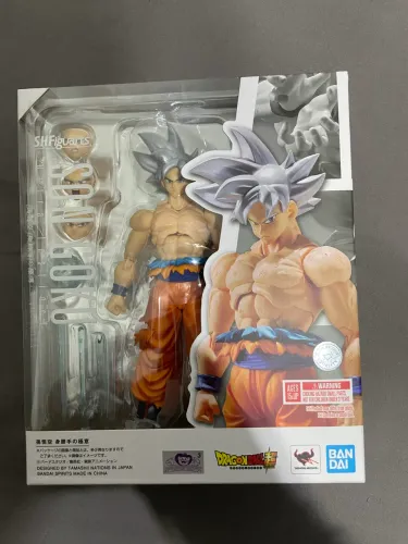SHFiguarts Instinto Superior