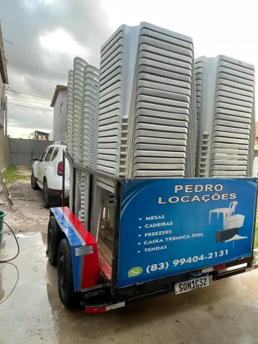 Aluguel de mesas/ cadeiras/ freezer/ tendas