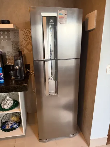 Geladeira Electrolux Frost Free Inox DW42X - 359L - 220V