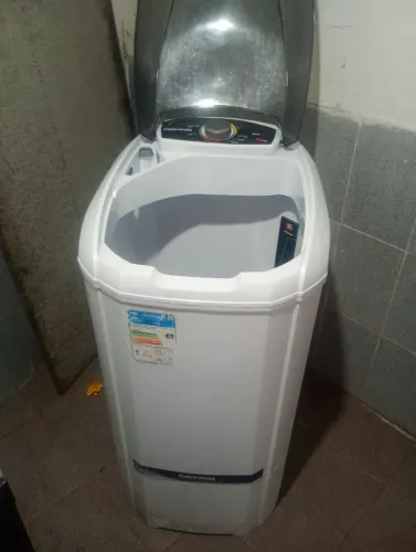 Vende-se tanquinho semi novo, único dono bem conservado!! 