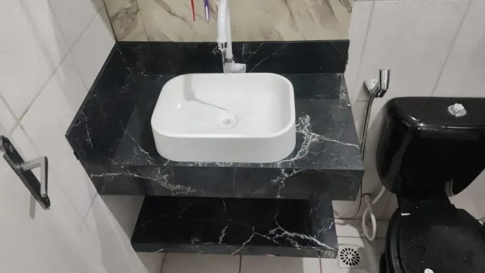 Pia em porcelanato