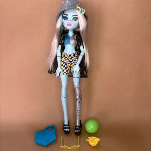 Boneca Frankie Stein Scare Adise Island Monster High G3