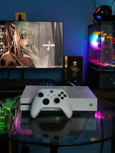 Xbox One S + Gamepass ultimate ativa