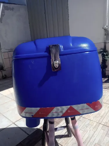 Vendo baú de plástico