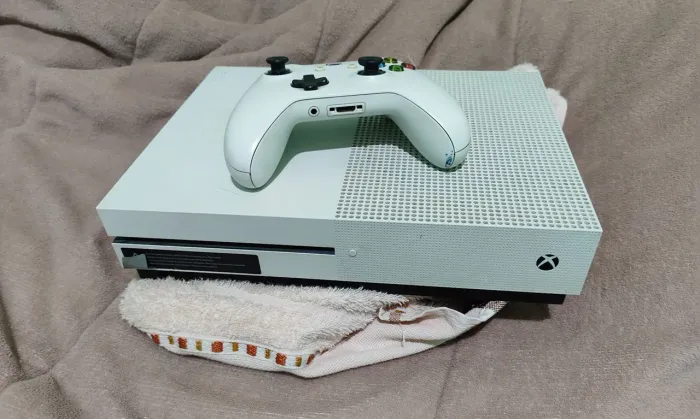 Xbox one s (pagamento a vista)