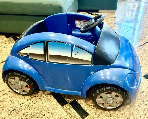 Carrinho Infantil elétrico importado power whells, New Beetle,