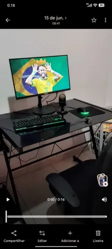 Pc gamer mais acessórios.