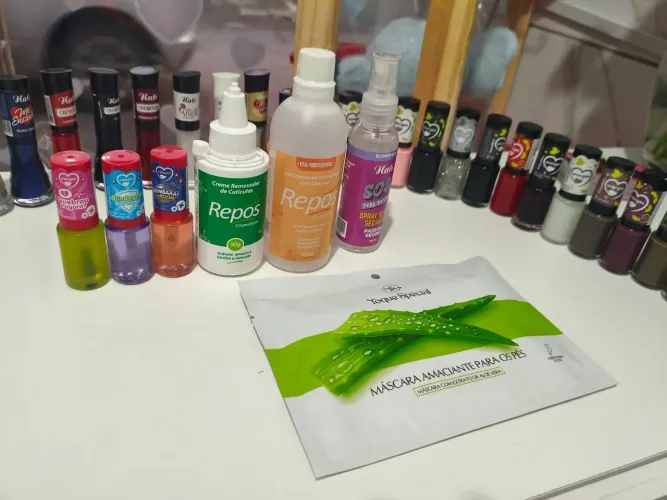 Esmalte kit com 39 produtos em promoção 