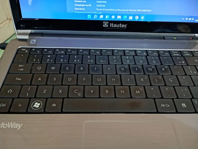 NOTEBOOK ÓTIMO PRA ESTUDAR, TRABALHAR FAZER E ASSISTIR LIVES, CORE I3 - 4GB RAM DDR3