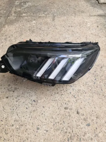FAROL ORIGINAL PEUGEOT 208 STYLE 2022/2023