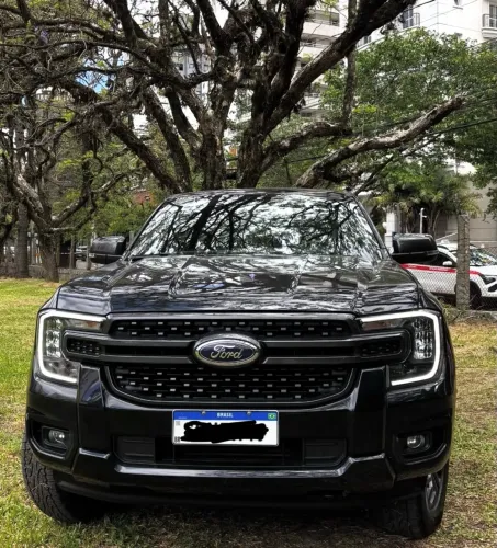 Ford Ranger Black 2.0 4X2 CD TB Diesel Aut. 2025