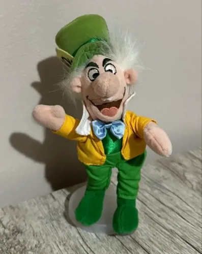 Chapeleiro maluco Disney store 