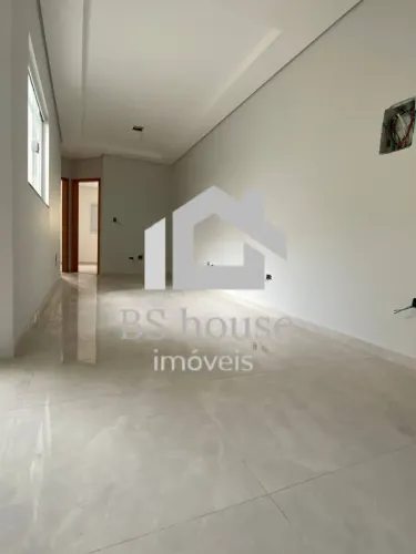 Parque das Nações- Apartamento com suíte / elevador e quintal