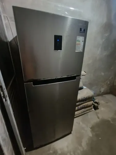 Geladeira Samsung inverter inox frosfree TRAGA SUA GELADO SO O CONGELADOR PRA ABATER VAL