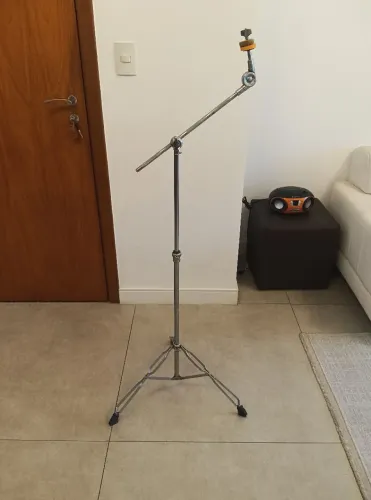 ## Estante de prato girafa para bateria Premium e Mapex, excelentes condições, baratinha!