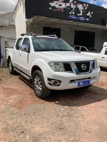 Nissan Frontier SL CD 4X4 2.5tb Diesel AUT 2014