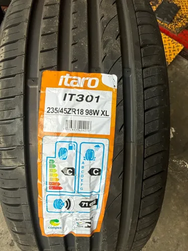 1 pneu Aro 18 IT301 235/45R18 98W XL