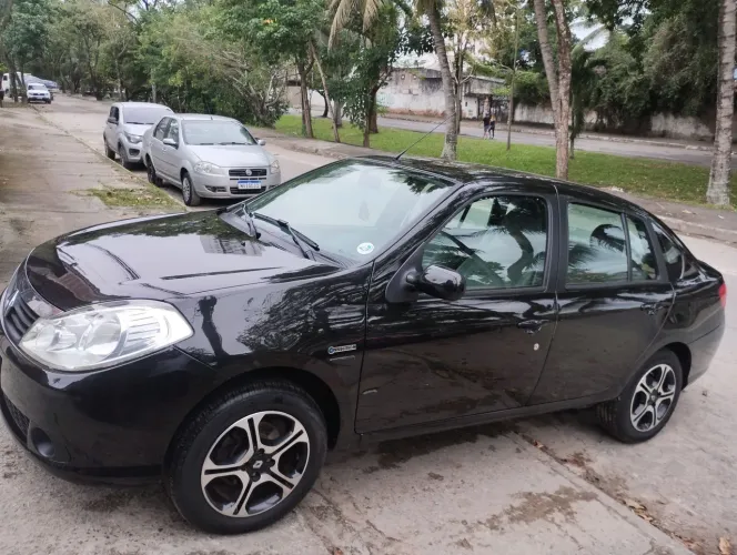 Renault Symbol Expression Hi-flex 1.6 8V 4P 2011