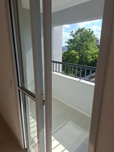 Apartamento para venda possui 50 metros quadrados com 2 quartos