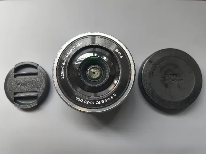 Lente Sony E-PZ 16-50mm