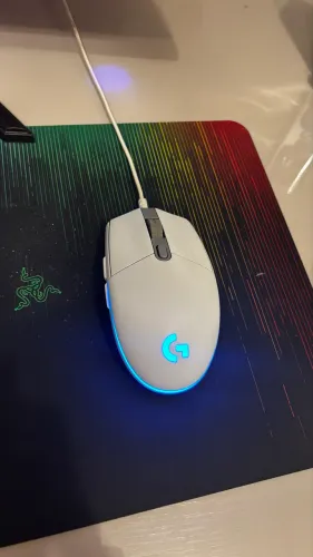 Mouse gamer logitech G203 + mousepad Razer